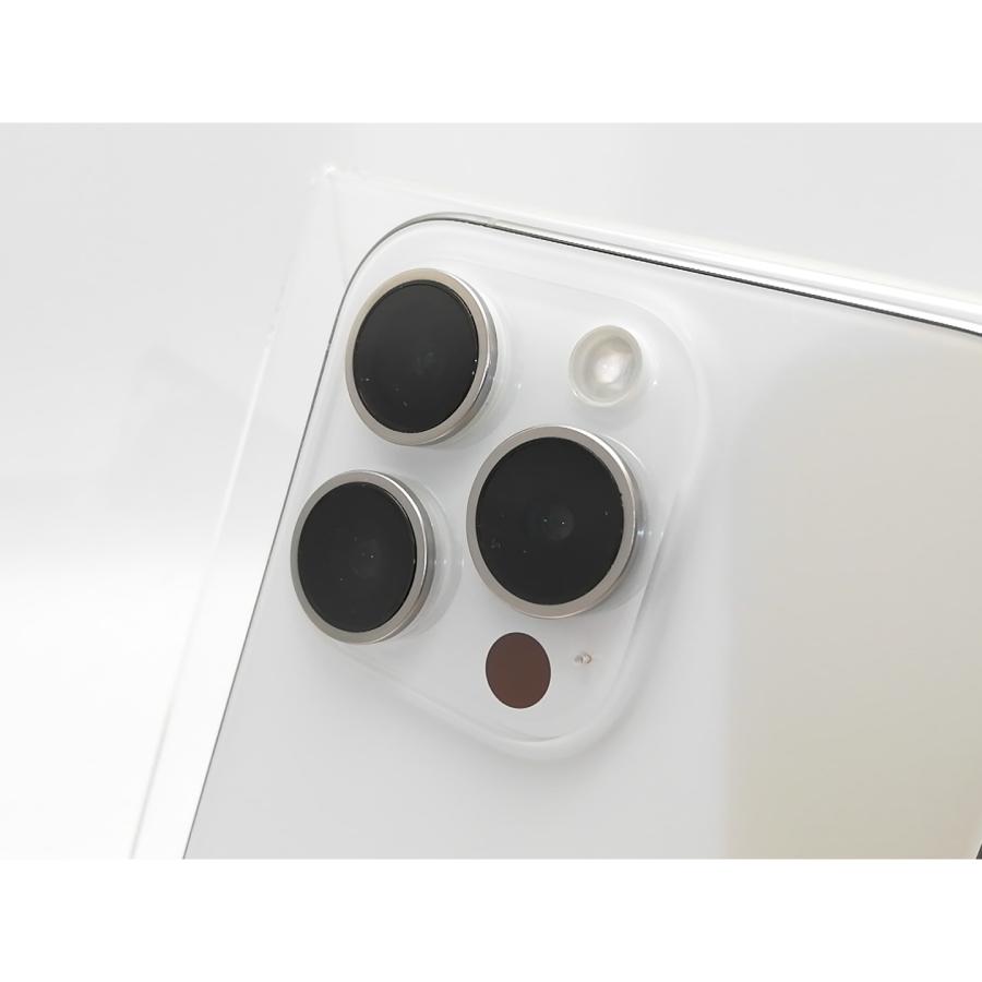 【中古】Apple 国内版 【SIMフリー】 iPhone 15 Pro 256GB ホワイトチタニウム MTUD3J/A【高崎モントレー】保証期間１ヶ月【ランクA】の画像