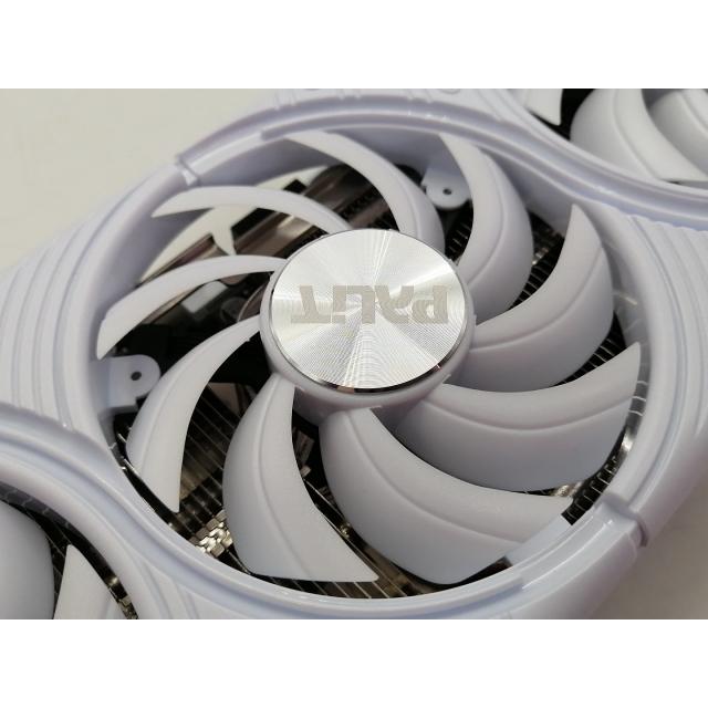 PALIT GEFORCE RTX5070 WHITE OCモデル 未使用品 中古】Palit GeForce RTX 5070 White OC 12GB(NE75070U19K9-GB2050W