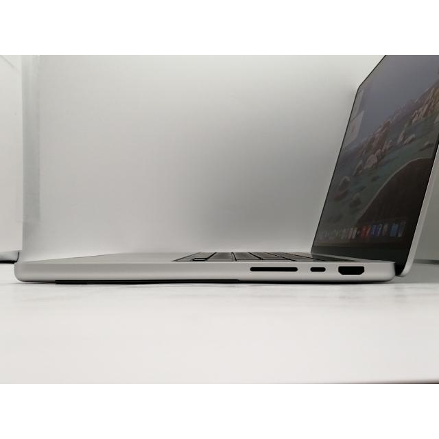 中古】Apple MacBook Pro 14インチ M5 Pro(CPU:15C/GPU:16C) 24GB/2TB
