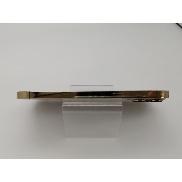 【中古】Apple au 【SIMフリー】 iPhone 13 Pro Max 1TB ゴールド MLKJ3J/A【三宮センター】保証期間１週間【ランクC】の画像