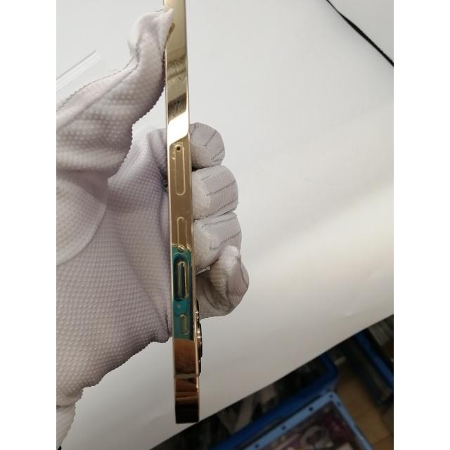【中古】Apple au 【SIMフリー】 iPhone 13 Pro Max 1TB ゴールド MLKJ3J/A【三宮センター】保証期間１週間【ランクC】の画像