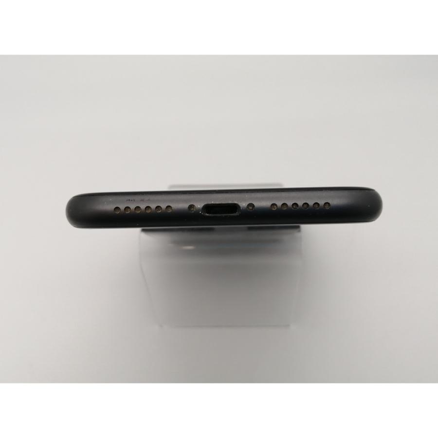 中古】Apple SoftBank 【SIMロック解除済み】 iPhone 11 64GB ブラック