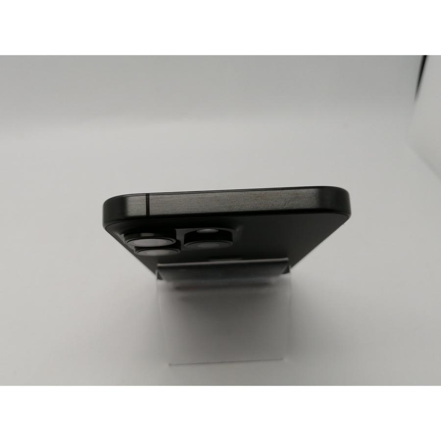 【中古】Apple 国内版 【SIMフリー】 iPhone 15 Pro Max 512GB ブラックチタニウム MU6U3J/A【広島本通】保証期間１ヶ月【ランクC】の画像