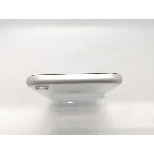 中古】Apple docomo 【SIMロック解除済み】 iPhone XR 64GB ホワイト
