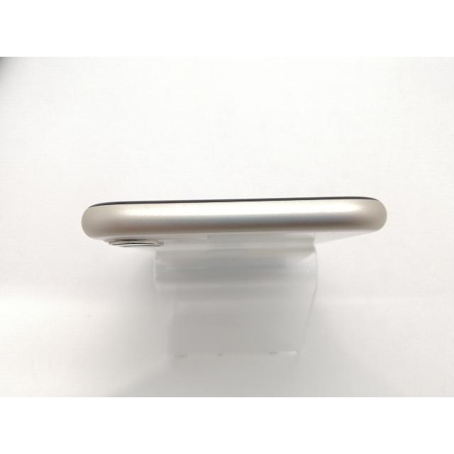 中古】Apple docomo 【SIMロック解除済み】 iPhone 11 64GB ホワイト
