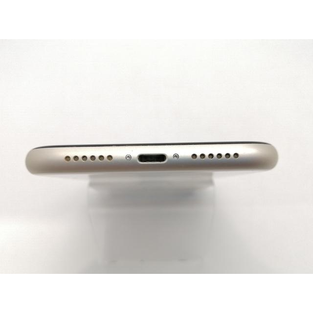 中古】Apple docomo 【SIMロック解除済み】 iPhone 11 64GB ホワイト