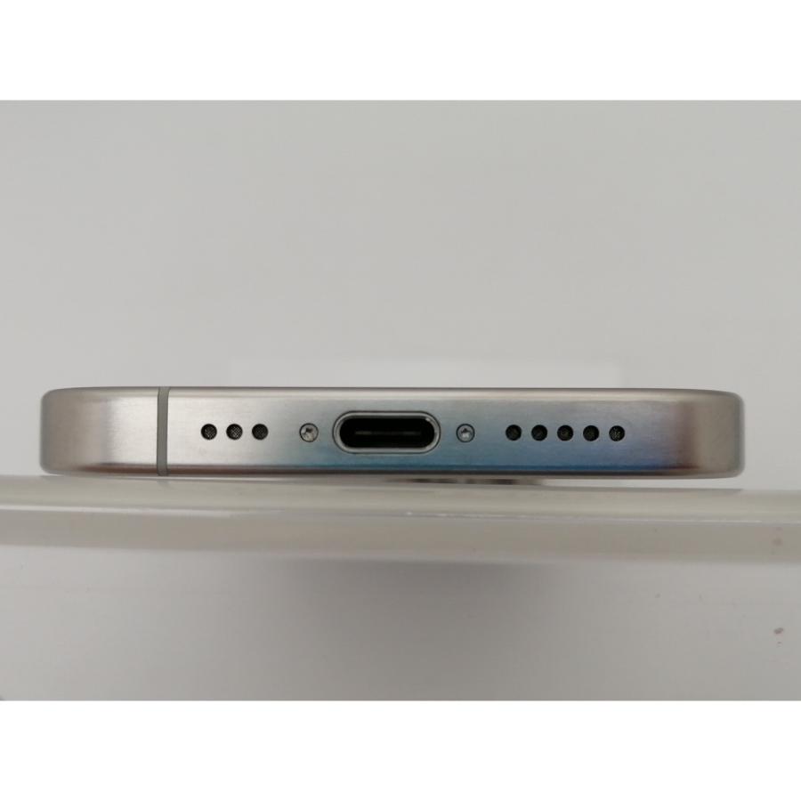 【中古】Apple docomo 【SIMフリー】 iPhone 15 Pro 256GB ホワイトチタニウム MTUD3J/A【なんば】保証期間１ヶ月【ランクA】の画像