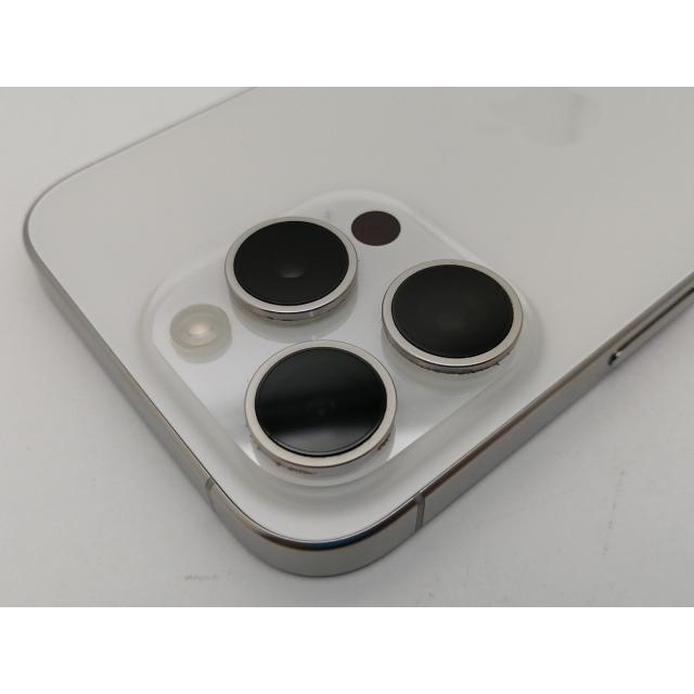 【中古】Apple docomo 【SIMフリー】 iPhone 15 Pro 256GB ホワイトチタニウム MTUD3J/A【なんば】保証期間１ヶ月【ランクA】の画像