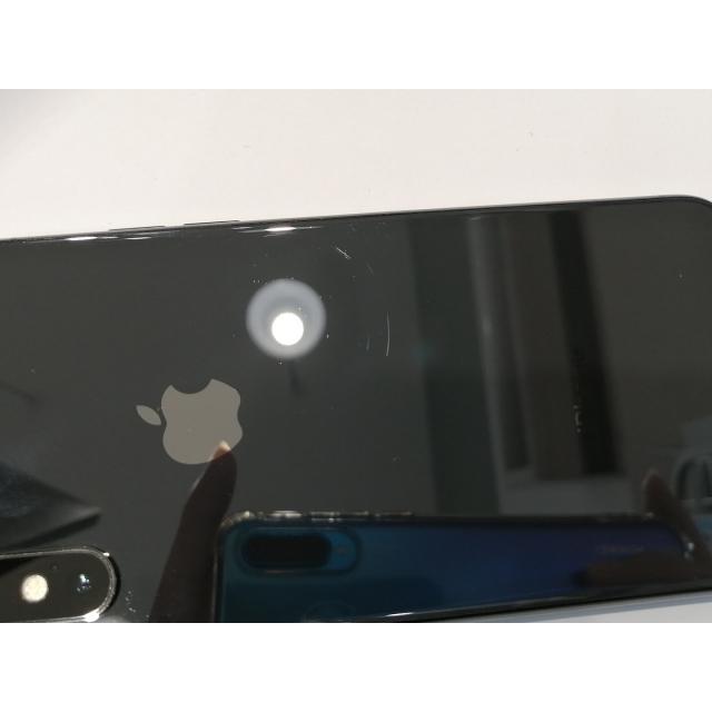 中古】Apple docomo 【SIMロック解除済み】 iPhone XS 64GB スペース