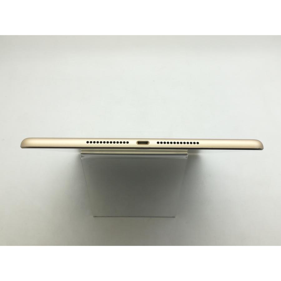中古】Apple docomo 【SIMロック解除済み】 iPad（第5世代/2017） 32GB