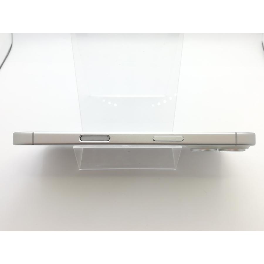 【中古】Apple 国内版 【SIMフリー】 iPhone 17 256GB ホワイト MG684J/A【熊本】保証期間１ヶ月【ランクA】の画像
