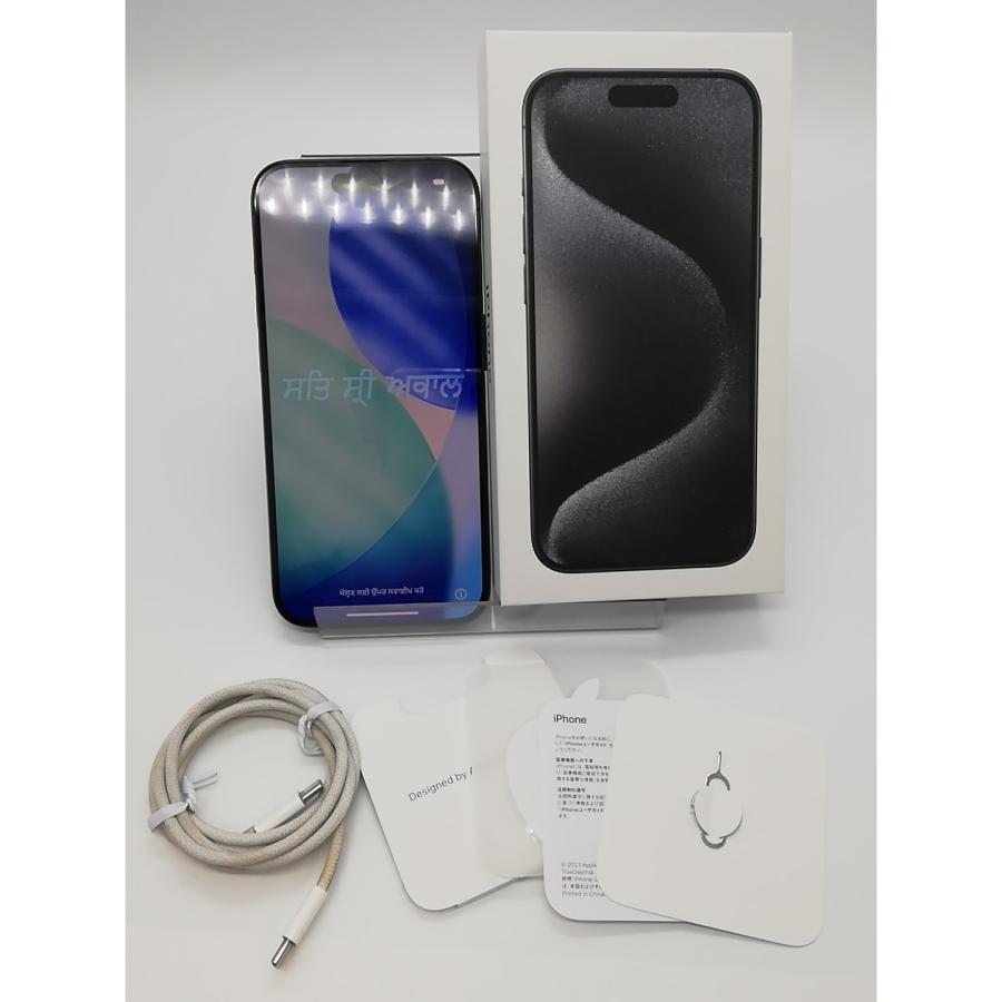 【中古】Apple 国内版 【SIMフリー】 iPhone 15 Pro 128GB ブラックチタニウム MTU73J/A【三宮駅前】保証期間１ヶ月【ランクB】の画像