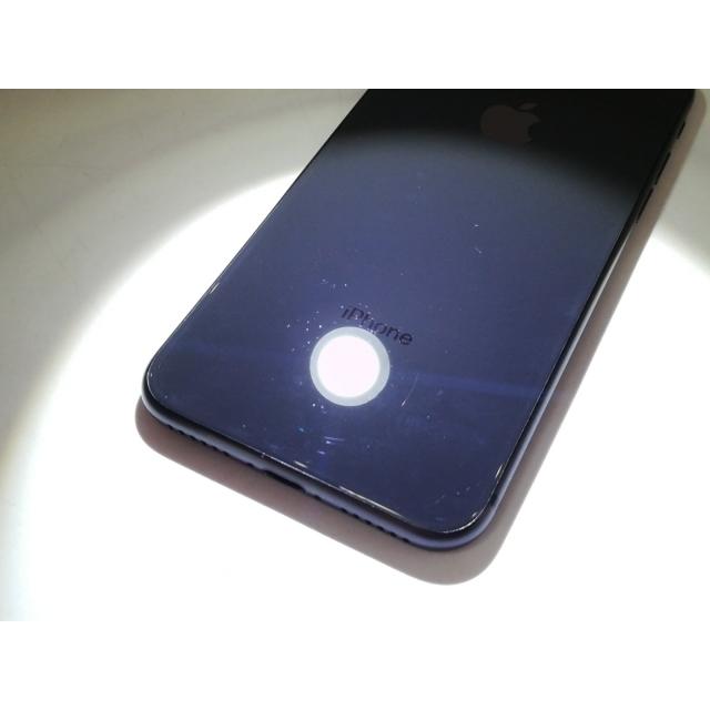 中古】Apple docomo 【SIMロック解除済み】 iPhone 8 64GB スペース