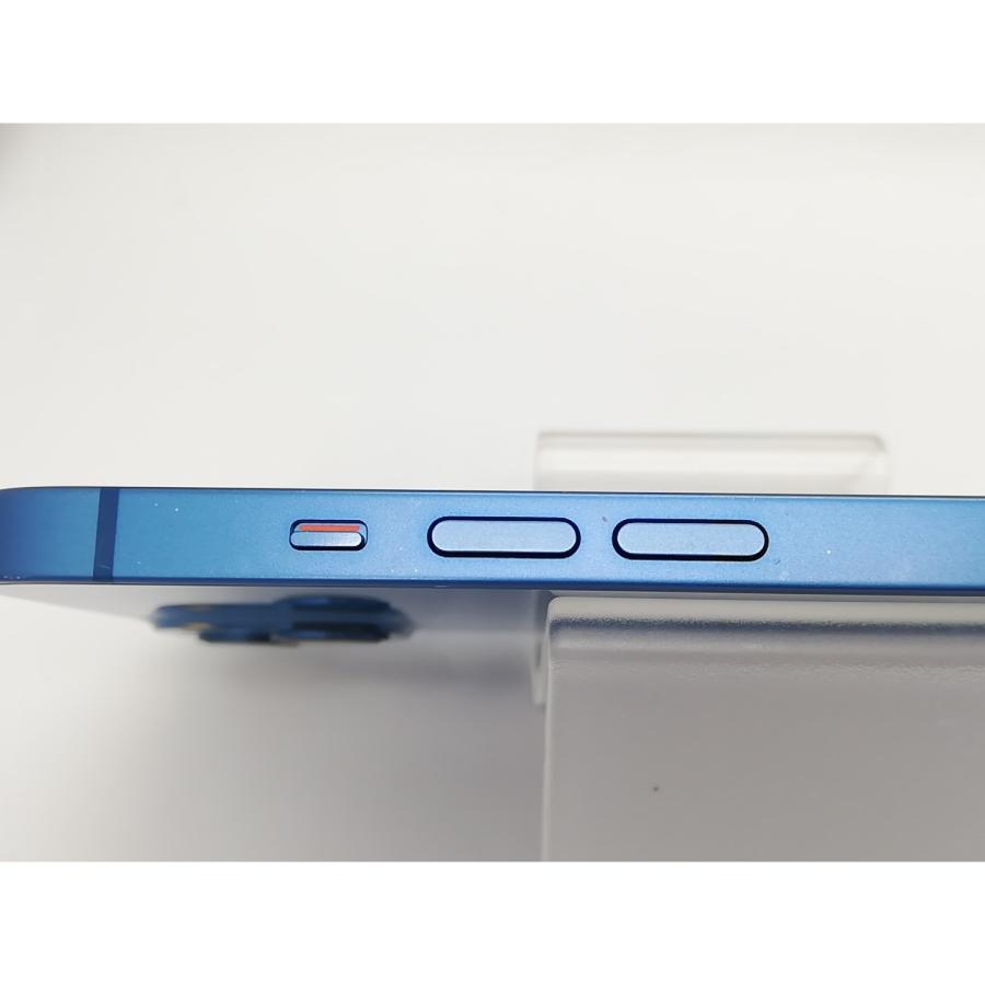 【中古】Apple docomo 【SIMフリー】 iPhone 13 128GB ブルー MLNG3J/A【アリオ倉敷】保証期間１ヶ月【ランクC】の画像