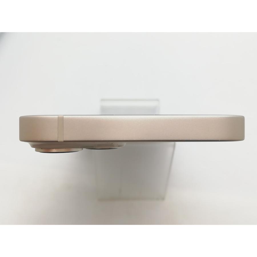 【中古】Apple docomo 【SIMフリー】 iPhone 14 256GB スターライト MPW33J/A【アリオ倉敷】保証期間１ヶ月【ランクC】の画像