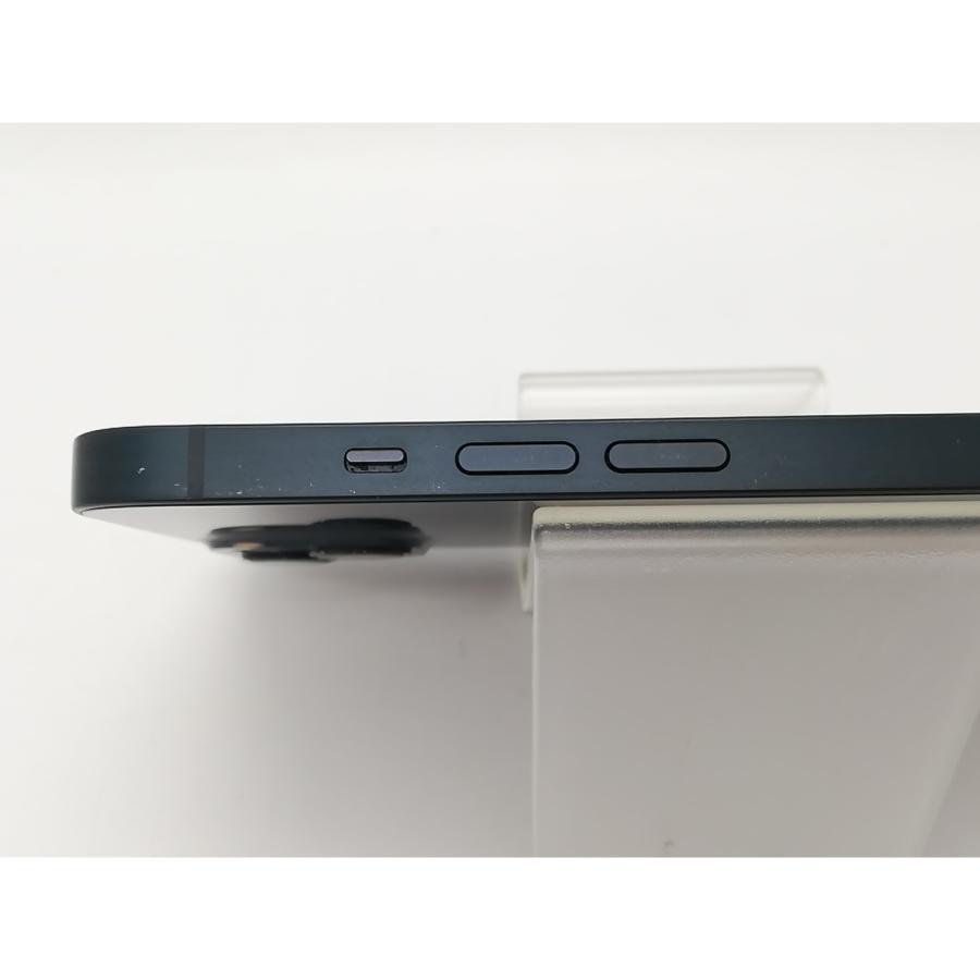 【中古】Apple au 【SIMフリー】 iPhone 13 256GB ミッドナイト MLNH3J/A【アリオ倉敷】保証期間１ヶ月【ランクC】の画像