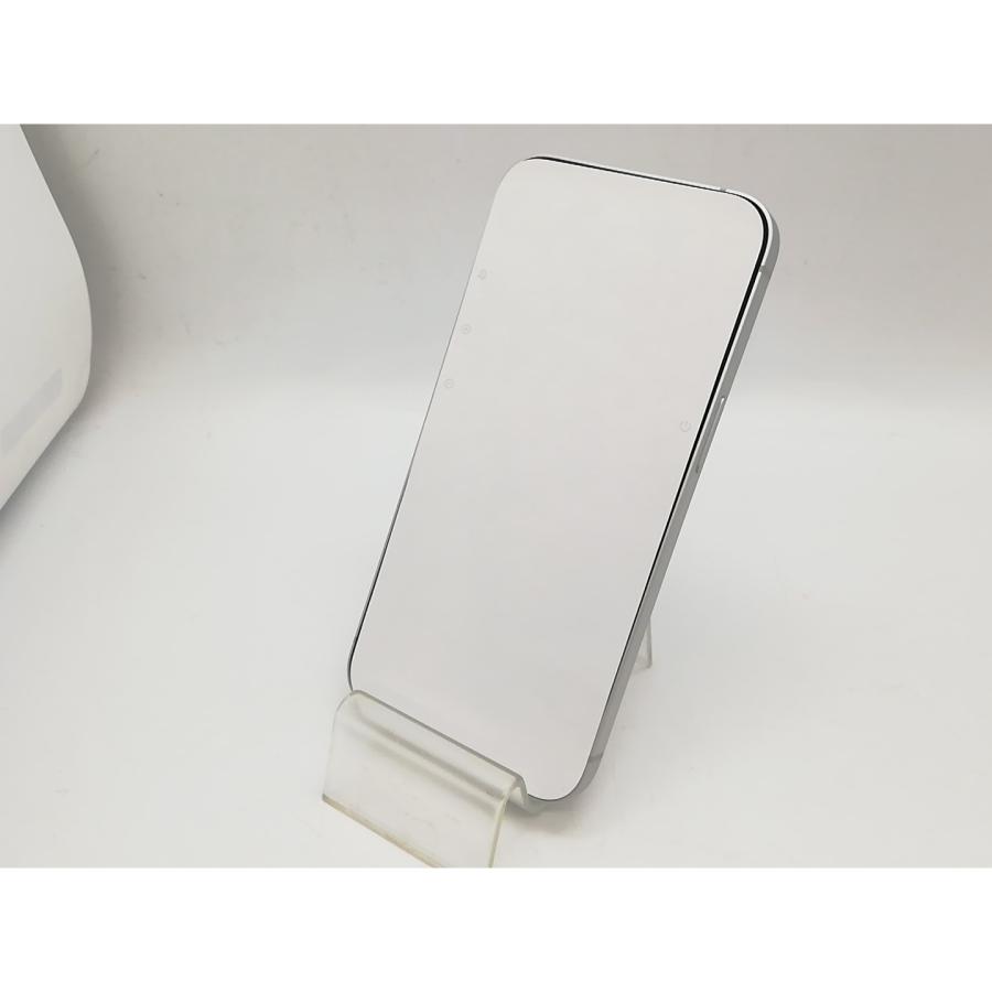 【未使用】Apple docomo 【SIMフリー】iPhone 16e 128GB ホワイト MD1R4J/A【アリオ倉敷】保証期間３ヶ月の画像