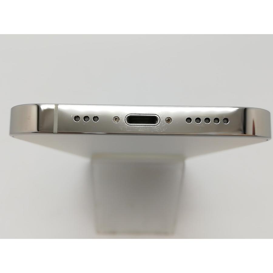 【中古】Apple docomo 【SIMフリー】 iPhone 13 Pro 256GB シルバー MLUP3J/A【アリオ倉敷】保証期間１ヶ月【ランクB】の画像
