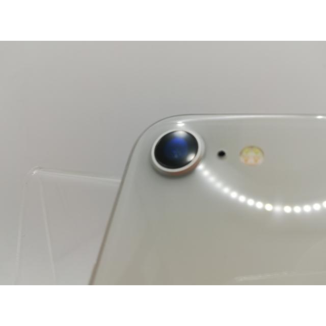 中古】Apple docomo 【SIMロック解除済み】 iPhone 8 64GB シルバー