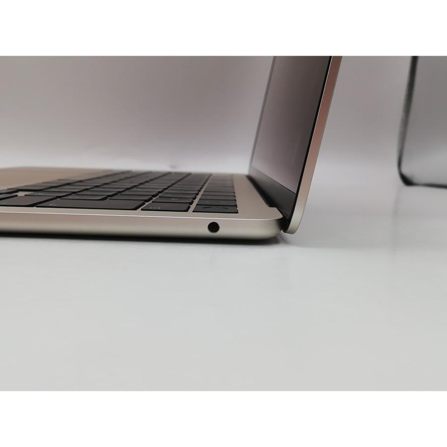 【中古】Apple MacBook Air 13インチ M3(CPU:8C/GPU:8C) 16GB/256GB スターライト MC8J4J/A (13インチ, M3, 2024)【川崎駅前】保証期間１ヶ月【ランクB】の画像