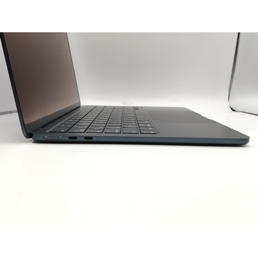 【中古】Apple MacBook Air 13インチ CTO (M2,2022) ミッドナイト M2(CPU:8C/GPU:10C)/16G/1T/35W AC(USB-Cx2)【川崎駅前】保証期間１ヶ月【ランクA】の画像