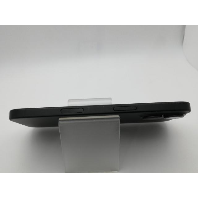 【中古】Apple 国内版 【SIMフリー】 iPhone 16 256GB ブラック MYDW3J/A【新橋烏森通り】保証期間１ヶ月【ランクC】の画像