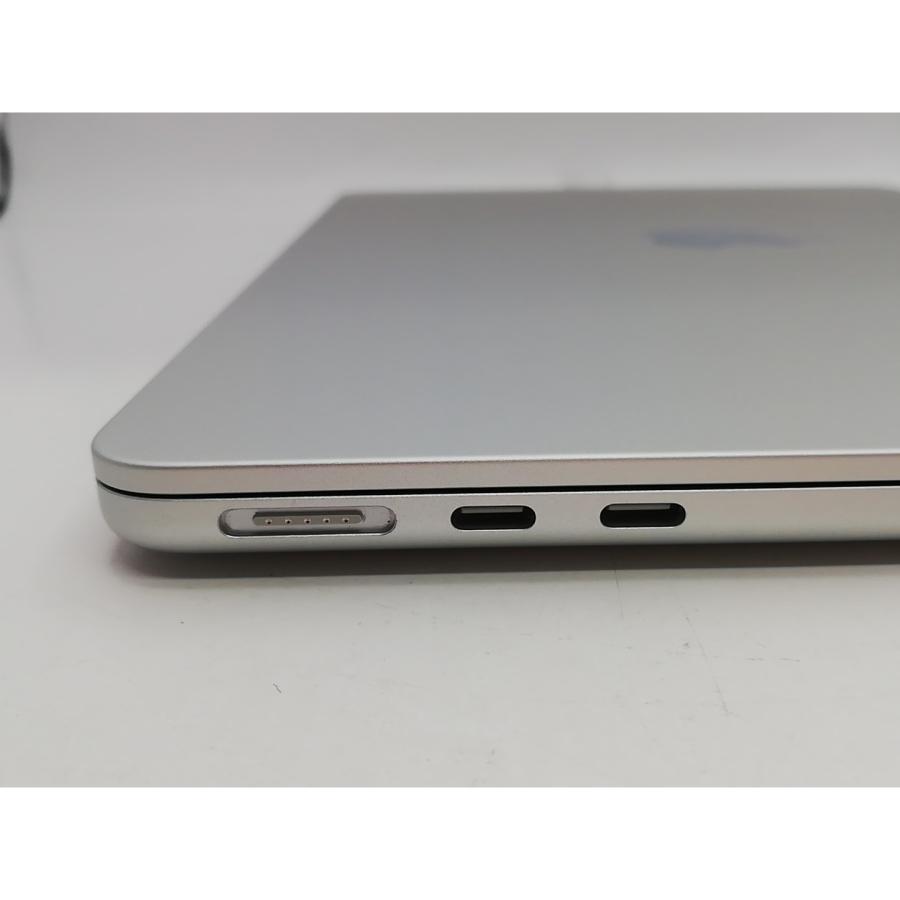 【中古】Apple MacBook Air 13インチ CTO (M2,2022) シルバー M2(CPU:8C/GPU:10C)/16G/512G/67W(70W) AC【川崎駅前】保証期間１ヶ月【ランクA】の画像