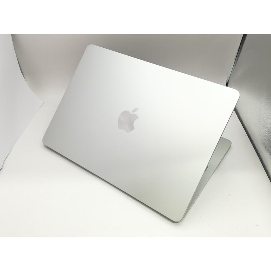 【中古】Apple MacBook Air 13インチ CTO (M3,2024) シルバー M3(CPU:8C/GPU:10C)/16G/256G【秋葉5号】保証期間１ヶ月【ランクA】の画像
