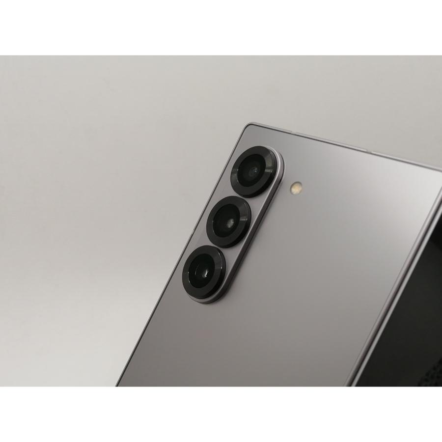 中古】SAMSUNG au 【SIMフリー】 Galaxy Z Fold6 シルバーシャドウ