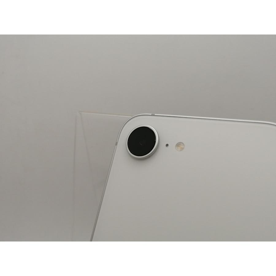 【中古】Apple 国内版 【SIMフリー】 iPhone 17e 256GB ホワイト MHRP4J/A【横浜】保証期間１ヶ月【ランクA】の画像
