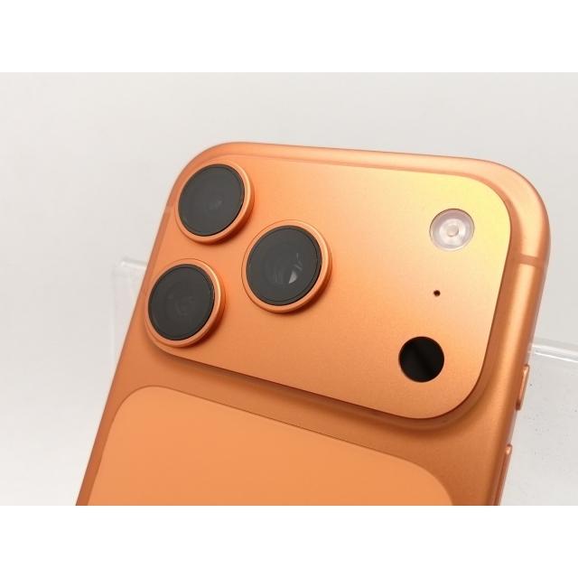中古】Apple 国内版 【SIMフリー】 iPhone 17 Pro 512GB コズミック