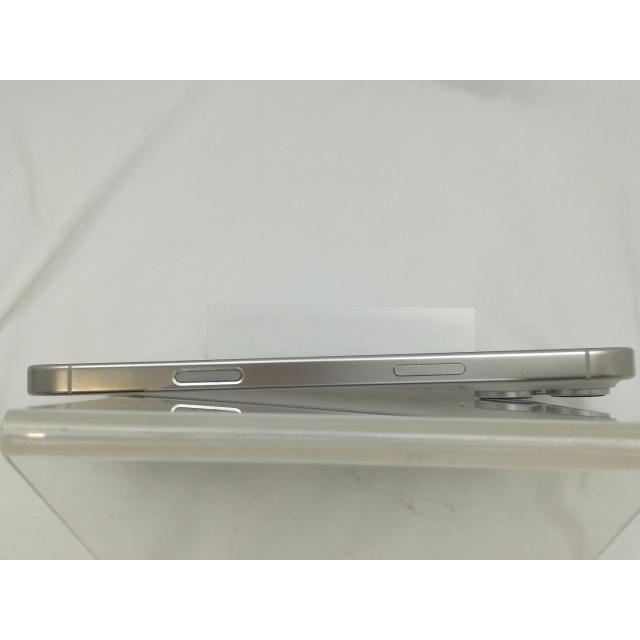 【中古】Apple SoftBank 【SIMフリー】 iPhone 16 Pro Max 1TB ホワイトチタニウム MYWR3J/A【川崎】保証期間１ヶ月【ランクB】 |  | 03