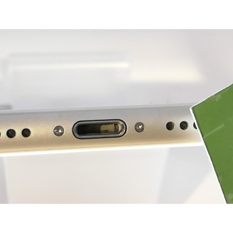 中古】Apple docomo 【SIMロック解除済み】 iPhone 8 256GB シルバー