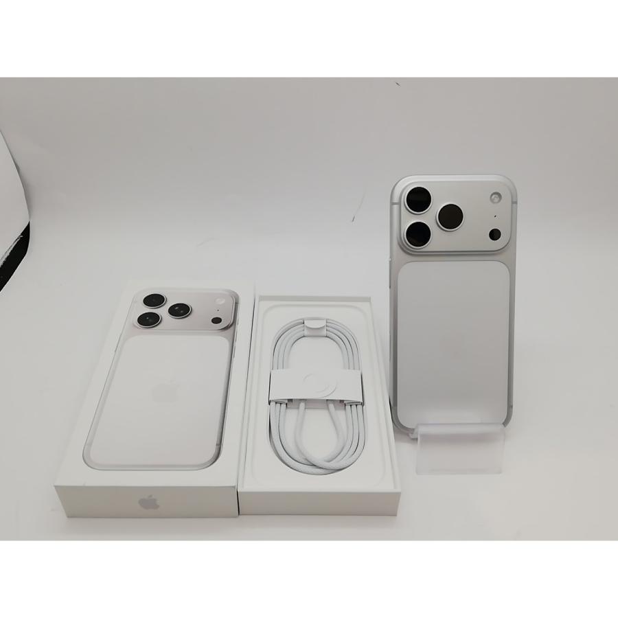 未使用】Apple 国内版 【SIMフリー】 iPhone 17 Pro 1TB シルバー