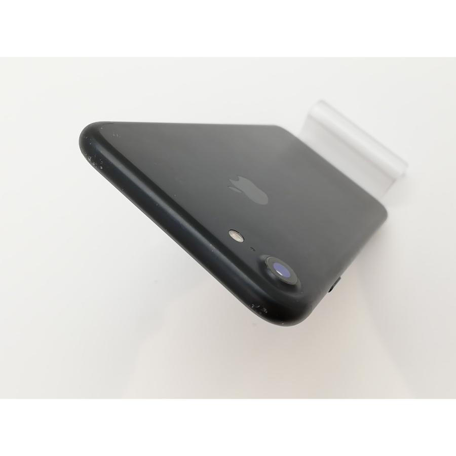 中古】Apple docomo 【SIMロックあり】 iPhone 7 128GB ブラック