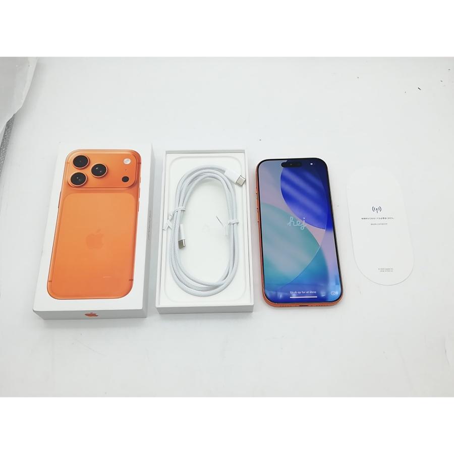 中古】Apple 国内版 【SIMフリー】 iPhone 17 Pro 512GB コズミック