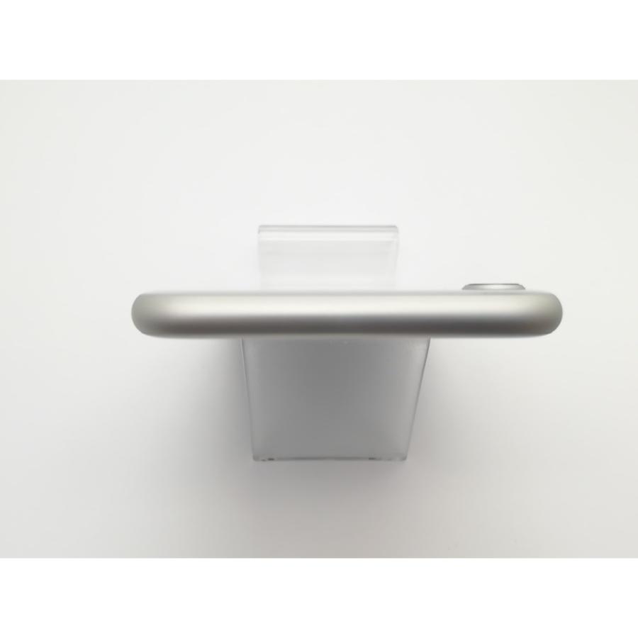 中古】Apple docomo 【SIMロック解除済み】 iPhone 8 64GB シルバー