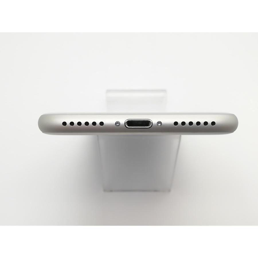 中古】Apple docomo 【SIMロック解除済み】 iPhone 8 64GB シルバー