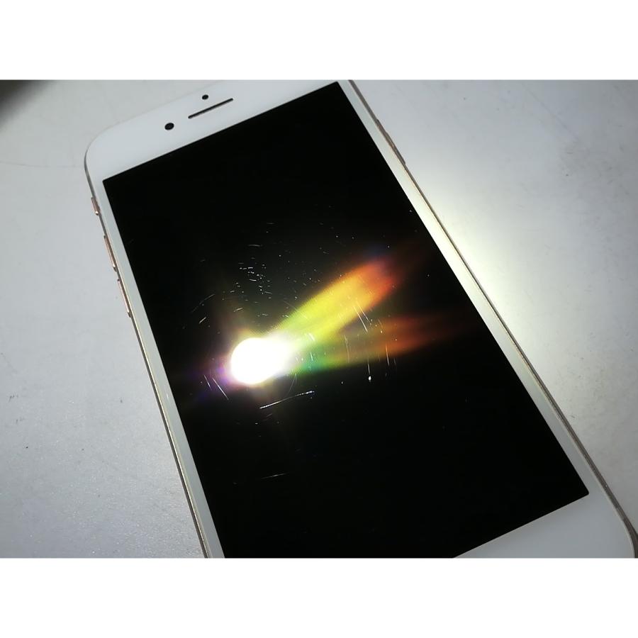 中古】Apple docomo 【SIMロック解除済み】 iPhone 8 64GB ゴールド