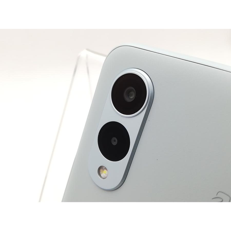 中古】FCNT docomo 【SIMフリー】 arrows We2 ライトブルー 4GB 64GB F