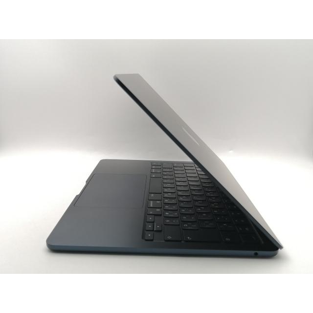 中古】Apple MacBook Air 13インチ M2(CPU:8C/GPU:8C) 8GB/256GB