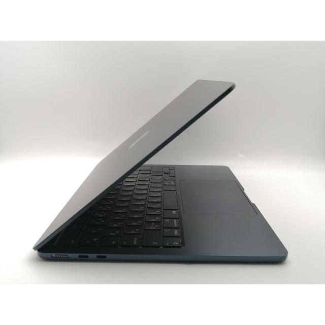 中古】Apple MacBook Air 13インチ M2(CPU:8C/GPU:8C) 8GB/256GB