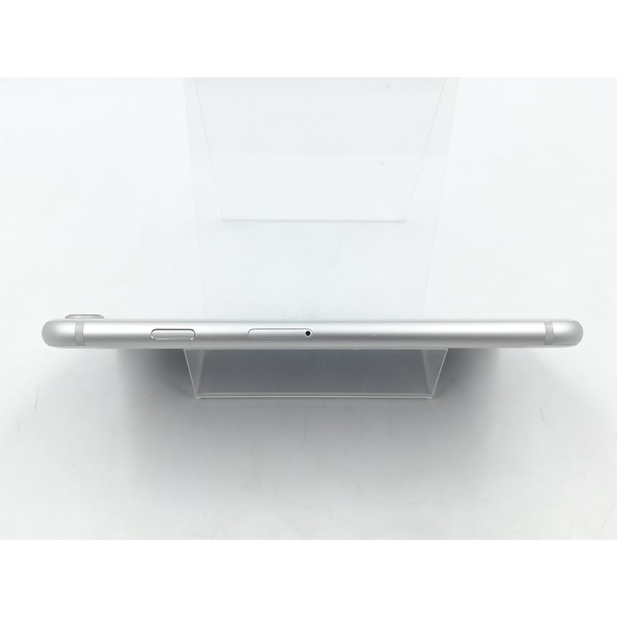 中古】Apple docomo 【SIMロック解除済み】 iPhone 8 64GB シルバー