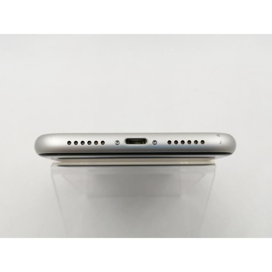 中古】Apple SoftBank 【SIMロック解除済み】 iPhone 11 64GB ホワイト