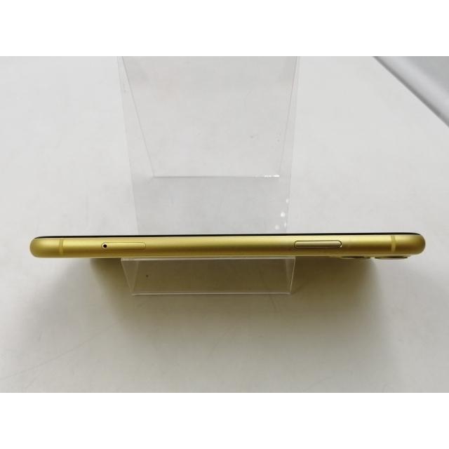 中古】Apple au 【SIMロック解除済み】 iPhone 11 64GB イエロー