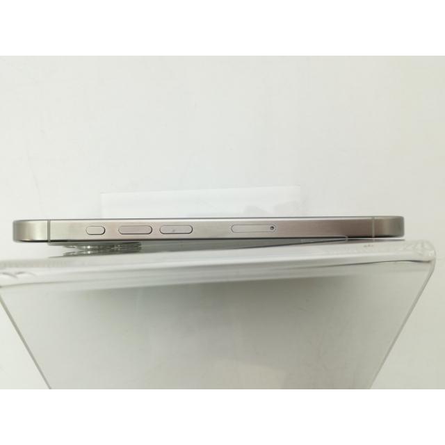 【中古】Apple 国内版 【SIMフリー】 iPhone 15 Pro 256GB ホワイトチタニウム MTUD3J/A【千葉】保証期間１ヶ月【ランクA】の画像