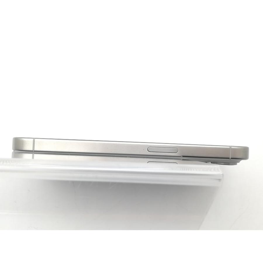【中古】Apple 国内版 【SIMフリー】 iPhone 15 Pro 256GB ホワイトチタニウム MTUD3J/A【千葉】保証期間１ヶ月【ランクB】の画像