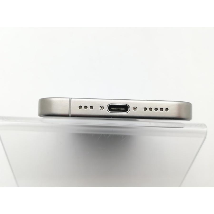 【中古】Apple 国内版 【SIMフリー】 iPhone 15 Pro 256GB ホワイトチタニウム MTUD3J/A【千葉】保証期間１ヶ月【ランクB】の画像
