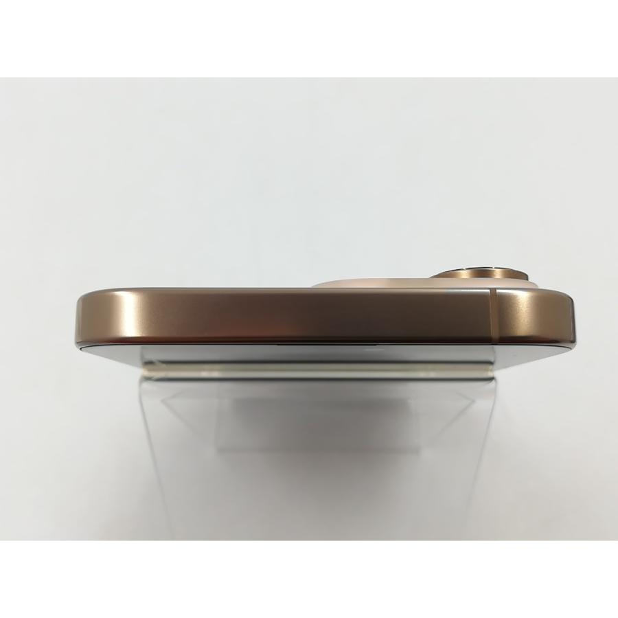 【中古】Apple 国内版 【SIMフリー】 iPhone 16 Pro Max 256GB デザートチタニウム MYWJ3J/A【秋葉4号】保証期間１ヶ月【ランクA】の画像