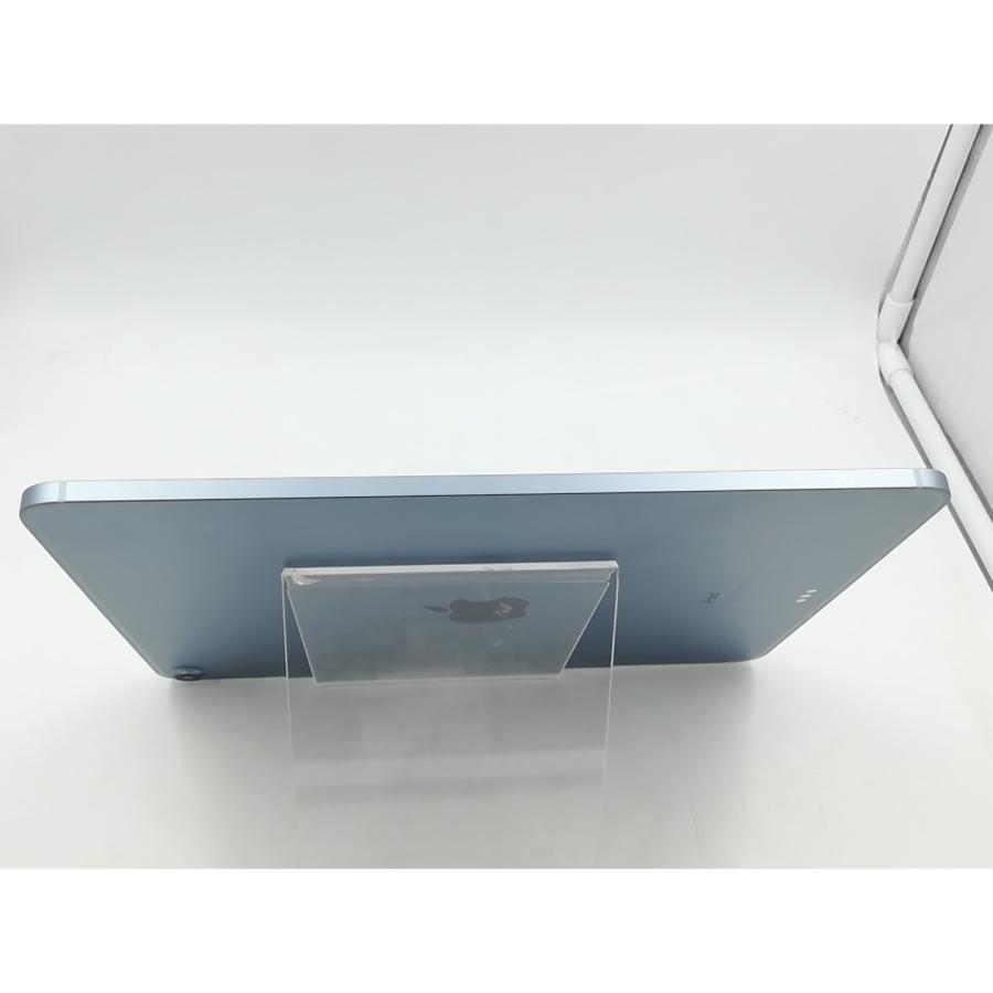 【中古】Apple au 【SIMロック解除済み】 iPad Air（第4世代/2020） 64GB スカイブルー MYH02J/A【千葉】保証期間１ヶ月【ランクC】の画像